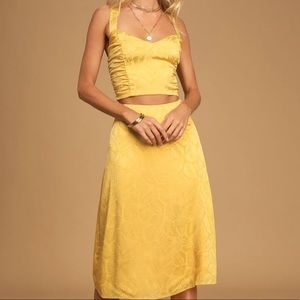 Yellow leaf print midi skirt set
